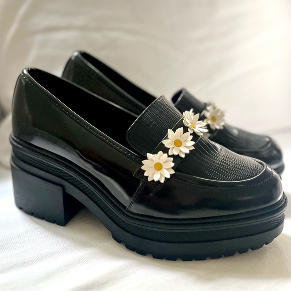 ASOS DESIGN Women's 8 Simone Chunky Mid Heeled Loafer In Black With Daisies - Picture 9 of 9